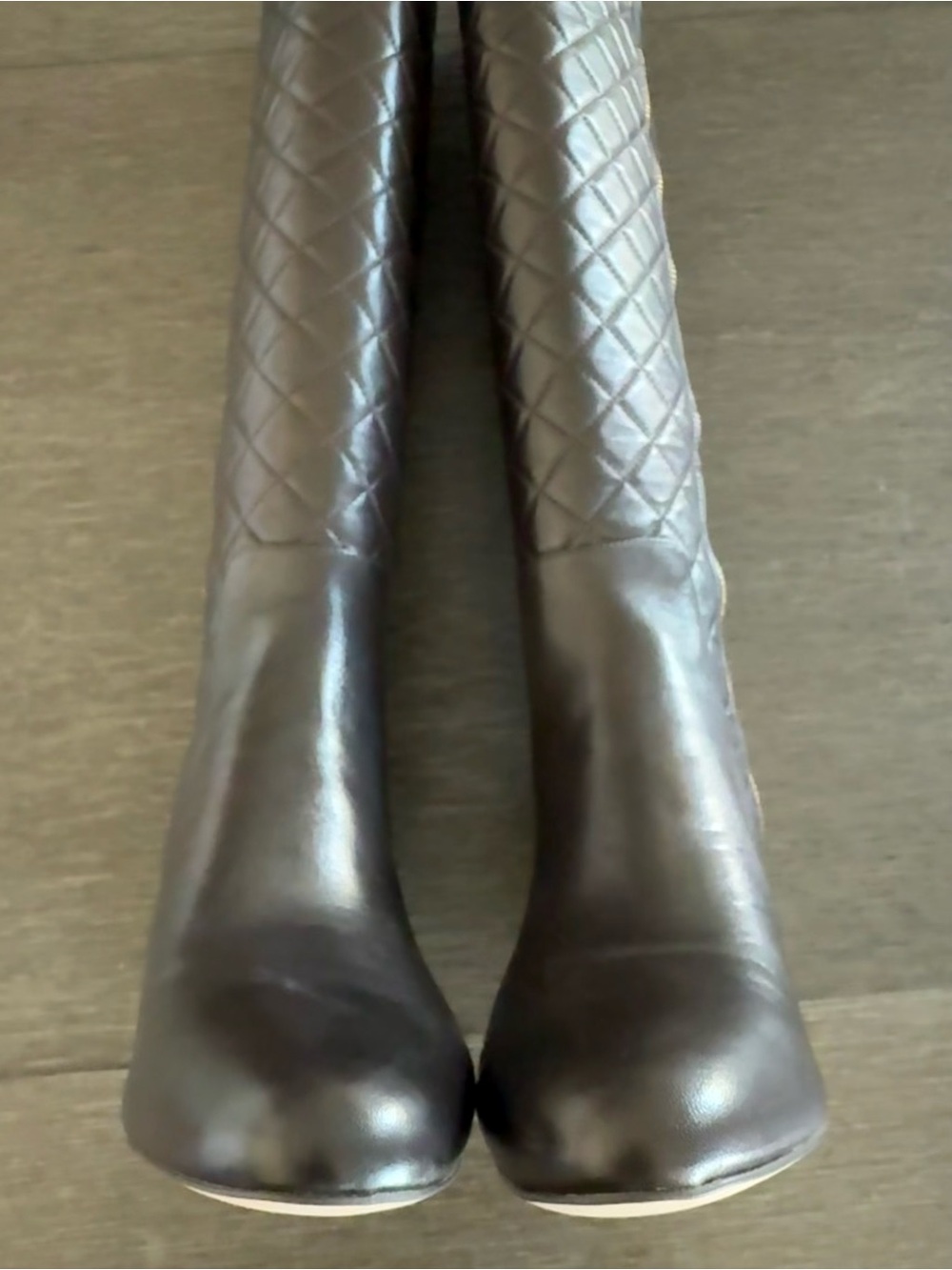 Michael Kors Sabrina Iconic MK Logo Chain Heel Tall Quilted Boots 8.5 - Picture 9 of 12